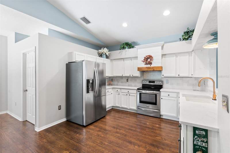 3 bedroom Single Family Residence at 19218 Sea Mist Lane, Heritage Harbor Ph 1B, Lutz — photo 4