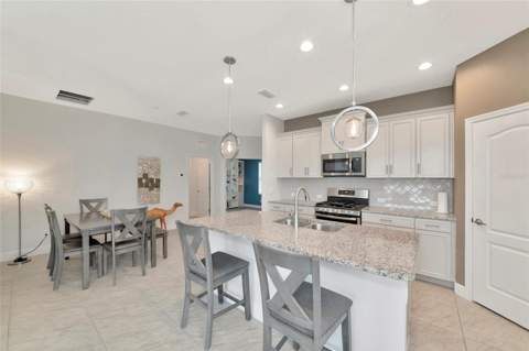 4715 Canoe Creek Avenue, Parrish FL - photo 8 of 93