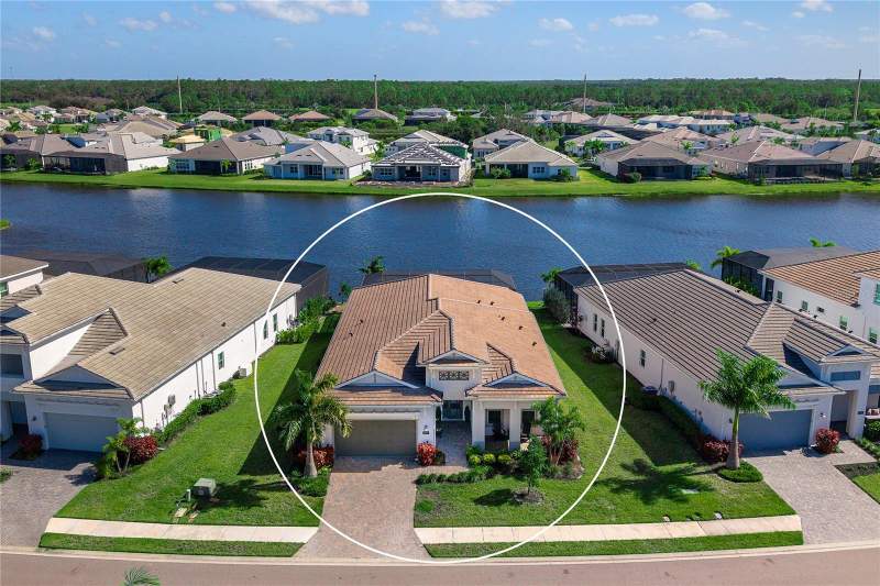 3 bedroom Single Family Residence at 7979 Redonda Loop, Isles At Lakewood Ranch Ph II, Lakewood Ranch — photo 4