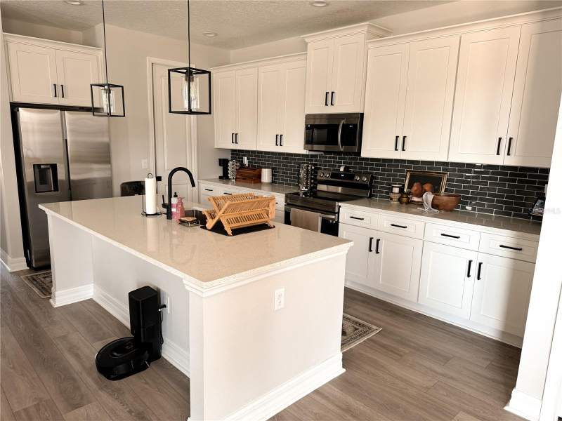 4 bedroom Single Family Residence at 12827 SW 61st Avenue, Marion Oaks Un Ten, Ocala — photo 4