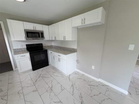 7008 Harwick Drive, Orlando FL - photo 7 of 17