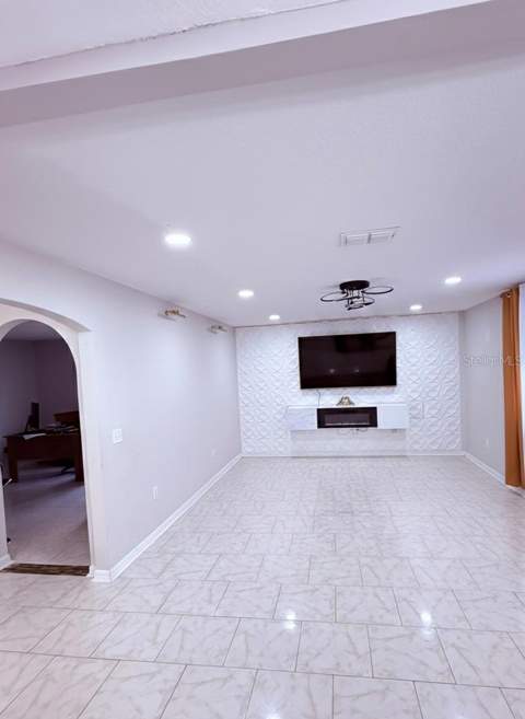 5764 Royal Hills Circle, Winter Haven FL - photo 13 of 27