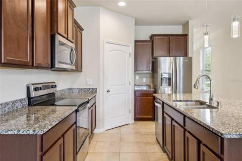 10294 Merrymeeting Bay Drive, Winter Garden FL - photo 6 of 56