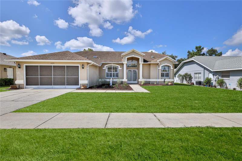3 bedroom Single Family Residence at 10376 Henderson Street, Seven Hills, Spring Hill — photo 5