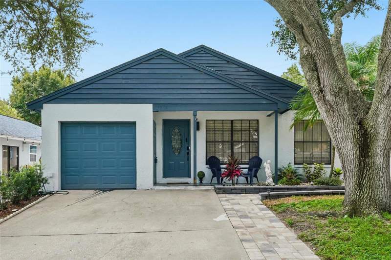 3376 SHORNCLIFFE LANE home for sale in Lake St George South