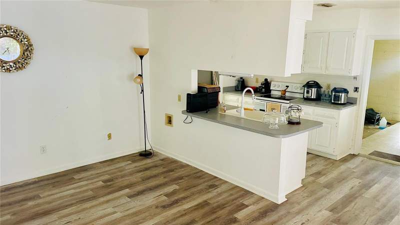 3 bedroom Single Family Residence at 14809 Tulip Drive, Floral Gardens Unit 4, Tampa — photo 5