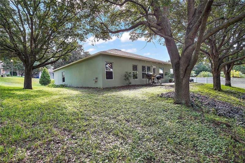 4 bedroom Single Family Residence at 1306 Rain Forest Lane, Oak Valley Ph 01A, Minneola — photo 3