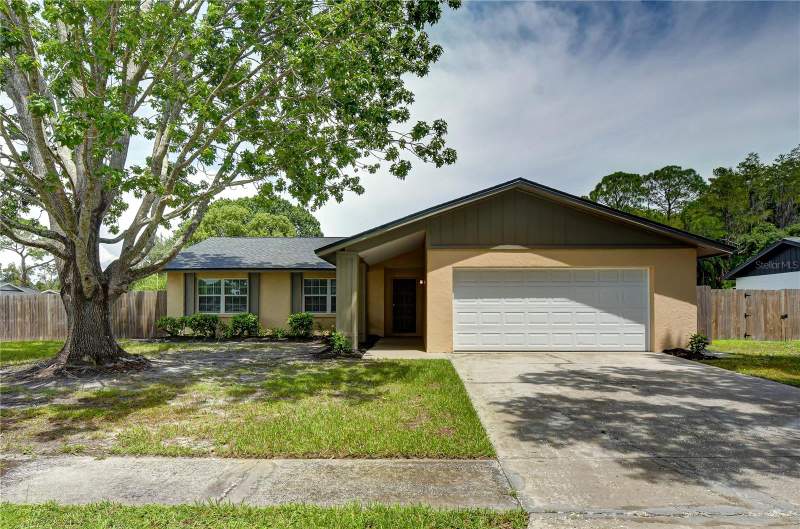 3 bedroom Single Family Residence at 13931 PATHFINDER DRIVE, CARROLLWOOD MEADOWS UNIT 4, TAMPA — photo 1