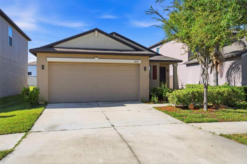 3 bedroom Single Family Residence at 7227 Salt River Avenue, Cypress Mill Ph 1A, Sun City Center — photo 3