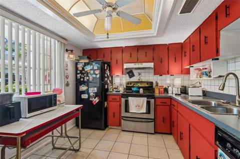 865 Virginia Court #108, Dunedin FL - photo 18 of 52