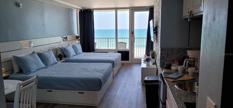 1 bedroom Condo - Hotel at 3501 S Atlantic Avenue #4250, Pirates Cove Condo, Daytona Beach Shores — photo 2