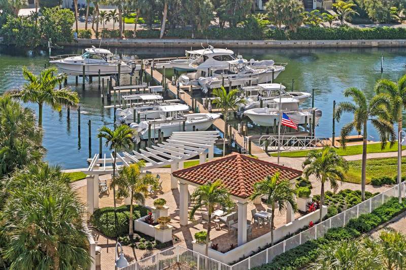 Water Club Snell Isle Condo