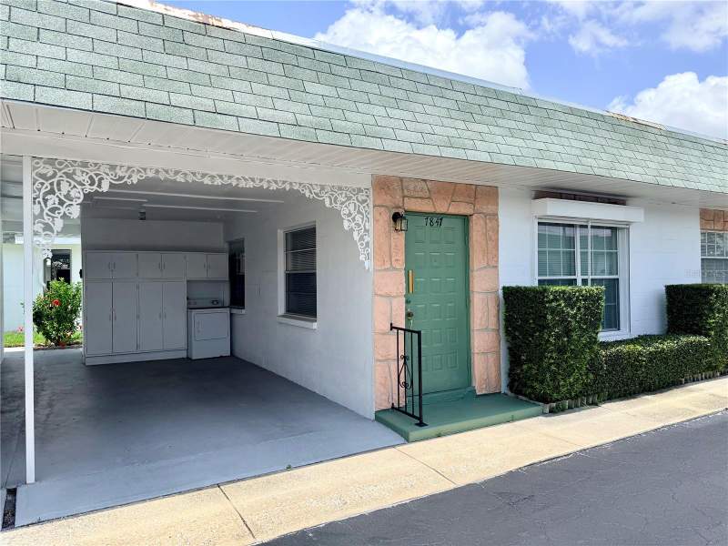 7847 39TH TERRACE home for sale in Tyrone Villas