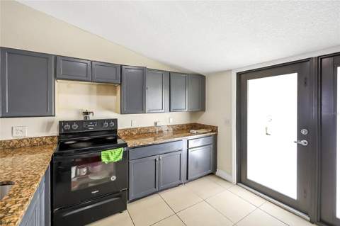 21 S Palm Avenue, Kissimmee FL - photo 6 of 6