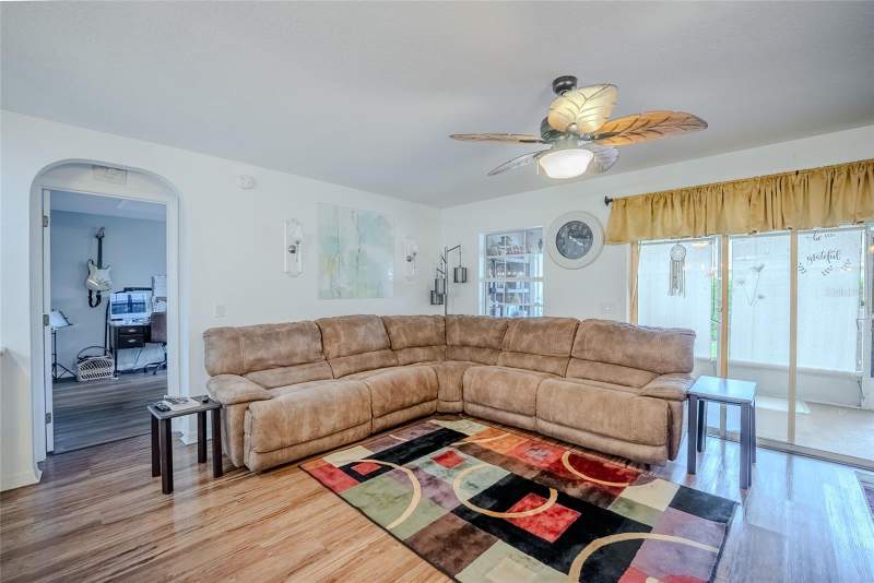 3 bedroom Single Family Residence at 8327 SW 79th Circle, Indigo East Ph 1 Uns A-A & B-B, Ocala — photo 3