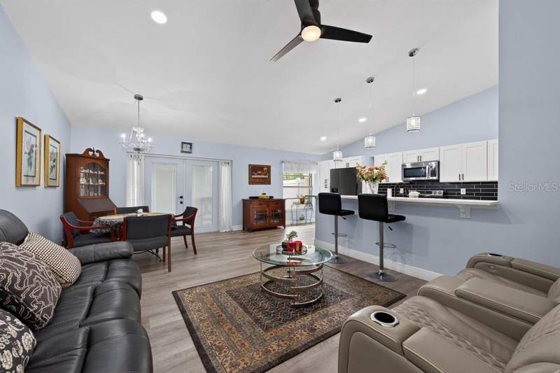 3 bedroom Townhouse at 8431 Wakulla Drive, Orange River Estates, Temple Terrace — photo 4