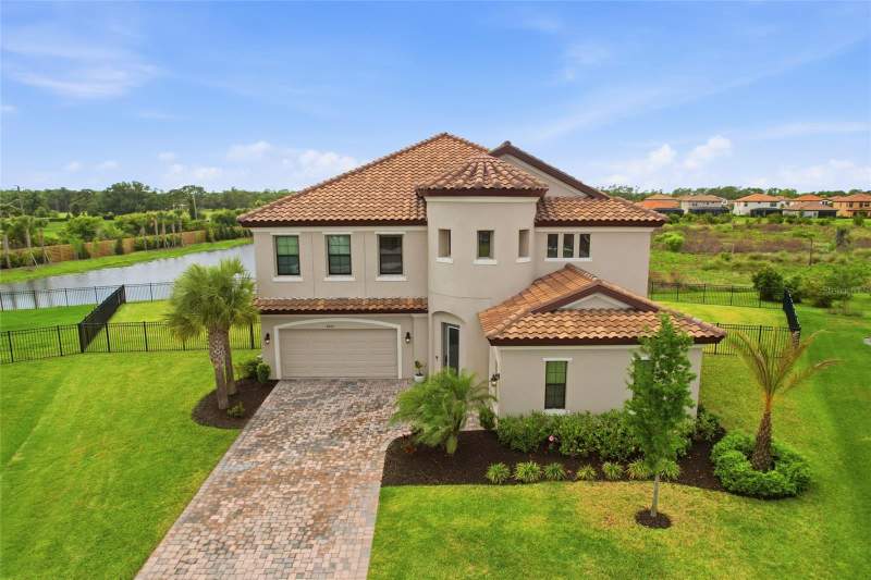8207 RUSHTON PLACE home for sale in Crosswind Ranch