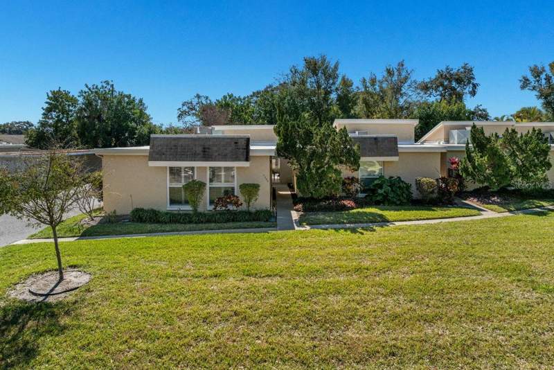 Pipers Glen Condo