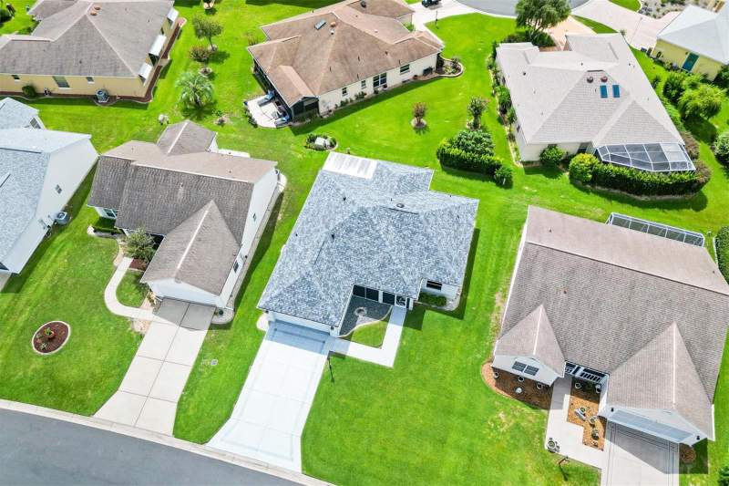 2 bedroom Single Family Residence at 811 San Salvador Drive, The Villages, The Villages — photo 2