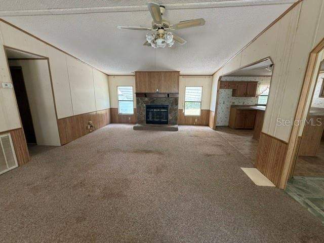 4 bedroom Manufactured Home at 18627 NW 24th Avenue, Bass Lake Ranches, Citra — photo 2