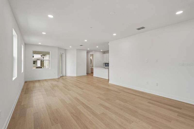 3 bedroom Townhouse at 17841 Broadleaf Loop, Palmera At Wellen Park, Venice — photo 4