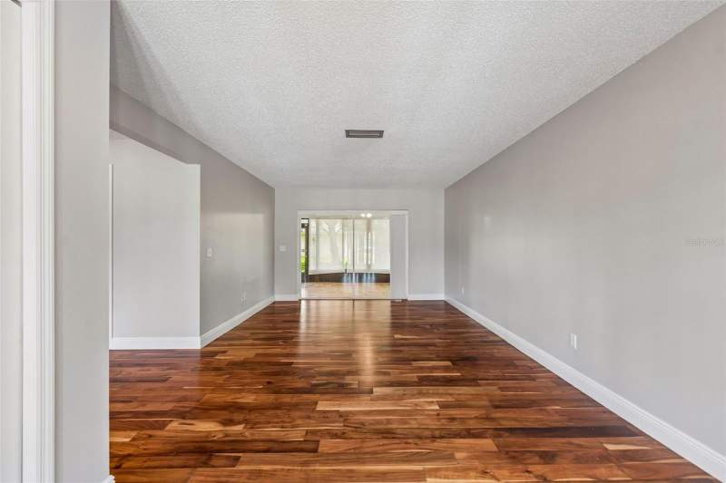 3 bedroom Single Family Residence at 9237 Pebble Creek Drive, Pebble Creek Village Unit 2A, Tampa — photo 5