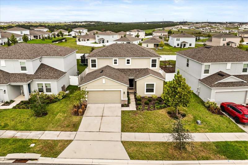 5 bedroom Single Family Residence at 1138 Calico Pointe Circle, Parkside At Estates, Groveland — photo 2