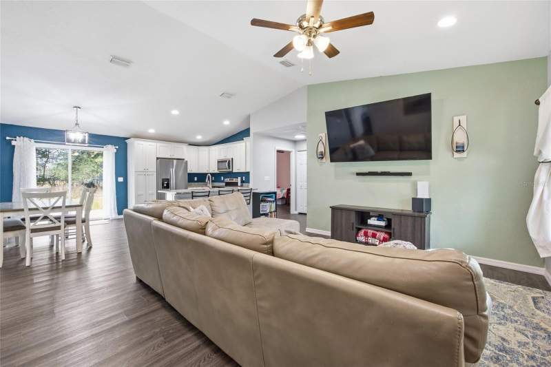 3 bedroom Single Family Residence at 224 Fisher Road, Silver Spgs Shores 44, Ocklawaha — photo 5