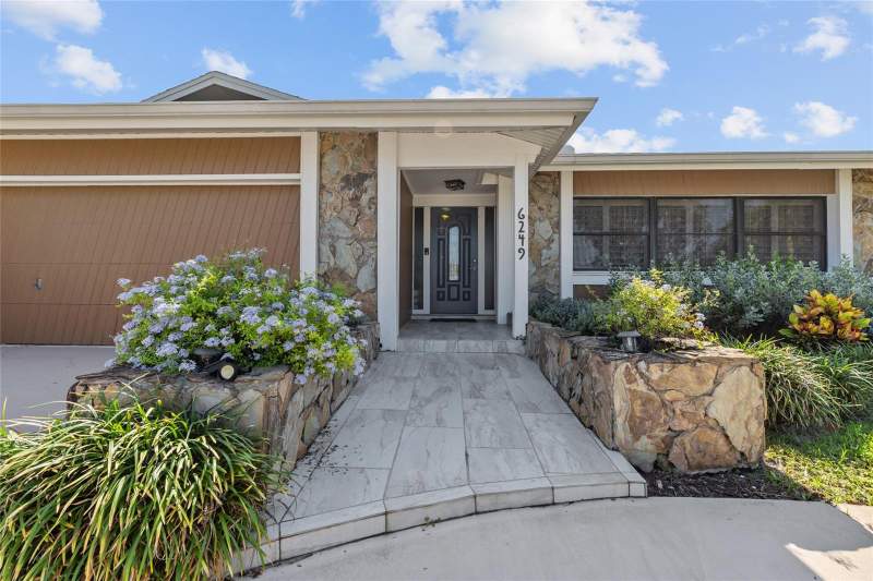 4 bedroom Single Family Residence at 6249 Hillside Avenue, Sheraton Shores, Seminole — photo 3