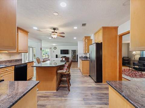 2100 McKinley Street, Clearwater FL - photo 19 of 55
