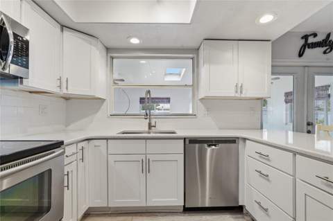 1634 Dale Circle, Dunedin FL - photo 14 of 30