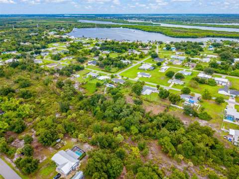 2325 Talbrook Terrace, Punta Gorda FL - photo 21 of 66