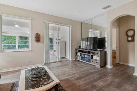 2635 Eagle Greens Drive, Plant City FL - photo 16 of 50