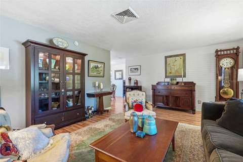 1890 62nd Avenue, St Petersburg FL - photo 6 of 46