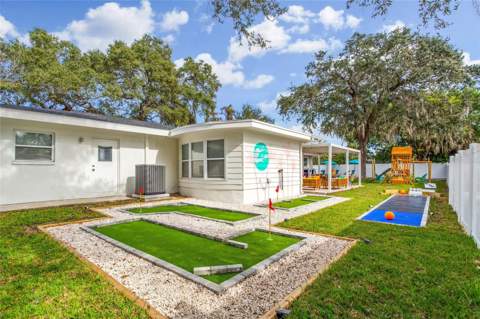 1749 Magnolia Drive, Clearwater FL - photo 7 of 60