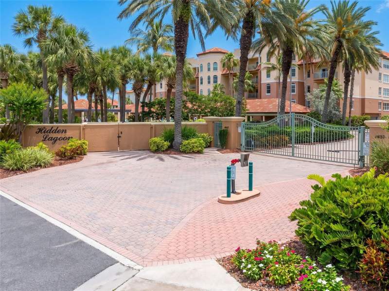 3 bedroom Condominium at 1695 Pinellas Bayway #D1, Hidden Lagoon At Arrowhead Point, Tierra Verde — photo 2