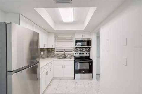 4013 Lake Bayshore Dr #107, Bradenton FL - photo 10 of 32