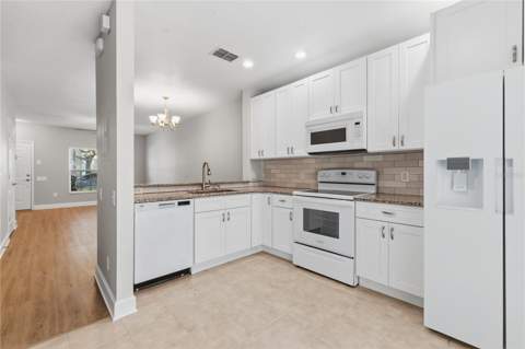 8671 Hunters Key Circle #8671, Tampa FL - photo 6 of 30