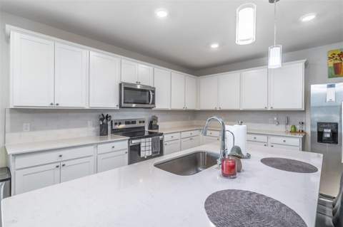 6074 Windy Leaf Alley, St Cloud FL - photo 19 of 57