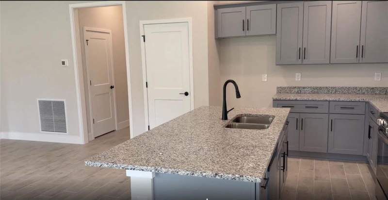 3 bedroom Single Family Residence at 21426 Dekals Avenue, Port Charlotte Sec 027, Port Charlotte — photo 5