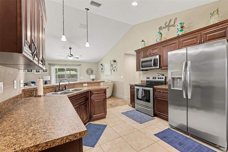 3 bedroom Single Family Residence at 4 Malauka Radial Pass, Silver Spgs Shores, Ocklawaha — photo 3