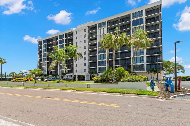2 bedroom Condominium at 7100 Sunshine Skyway Lane #703, Bridgeton North Condo, St Petersburg — photo 3