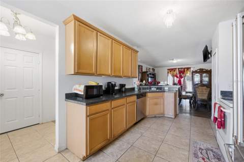 7878 Tanbier Drive, Orlando FL - photo 14 of 37