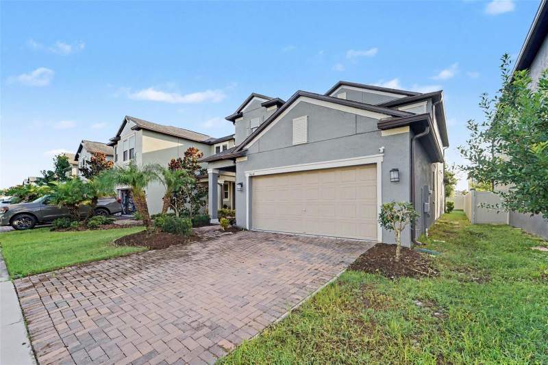 5 bedroom Single Family Residence at 9604 Little Bluestem Drive, Connerton Vlg Two Pcl 209, Land O Lakes — photo 2