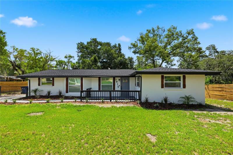 1915 E MULBERRY DRIVE home for sale in Fern Cliff