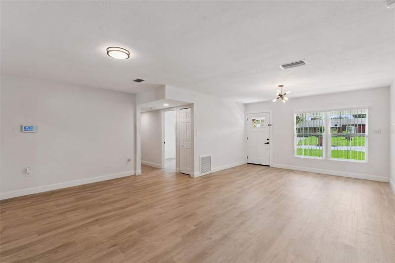 4 bedroom Single Family Residence at 368 N Boyd Street, Winter Garden Shores Add 02, Winter Garden — photo 4