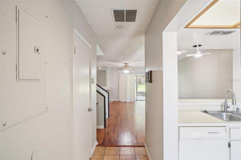 745 Oak Park Place, Brandon FL - photo 18 of 41