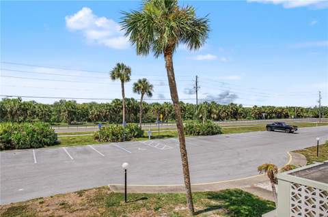 9 Forbes Place #205, Dunedin FL - photo 13 of 40