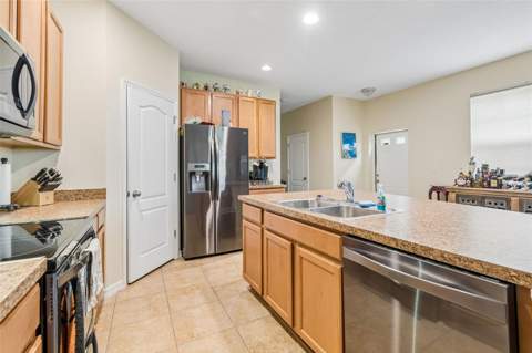 5017 White Sanderling Court, Tampa FL - photo 14 of 76