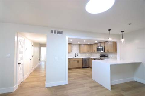 812 Park Lake Circle #7, Maitland FL - photo 22 of 47